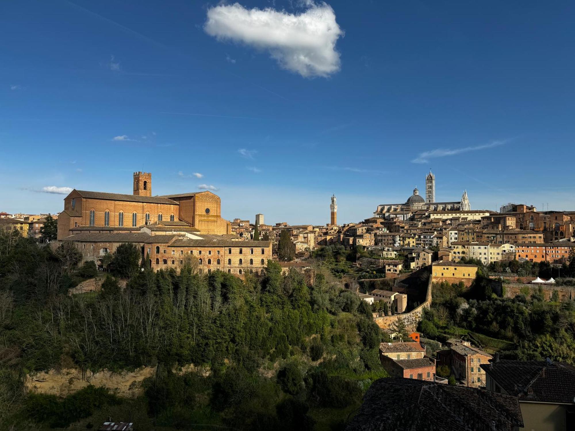 Apartmán Skyline Siena Exteriér fotografie